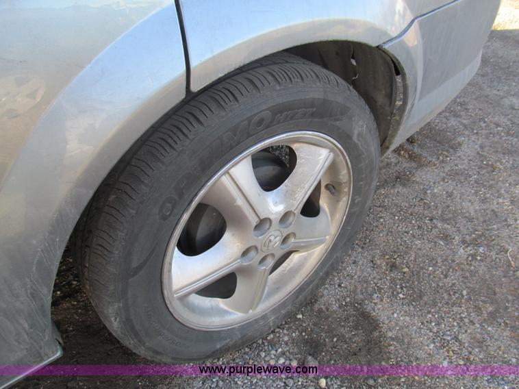 image for item G9653 2006 Dodge Stratus SXT