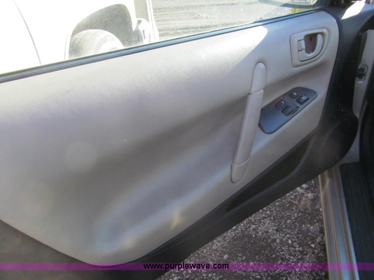 image for item G9655 2001 Dodge Stratus
