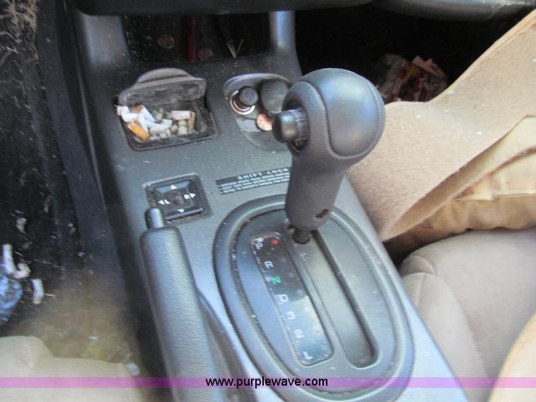 image for item G9655 2001 Dodge Stratus