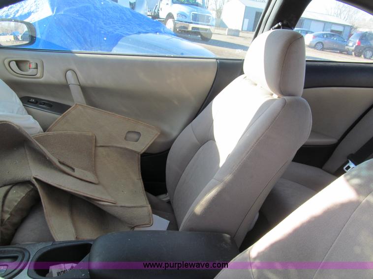 image for item G9655 2001 Dodge Stratus