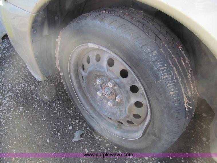 image for item G9655 2001 Dodge Stratus