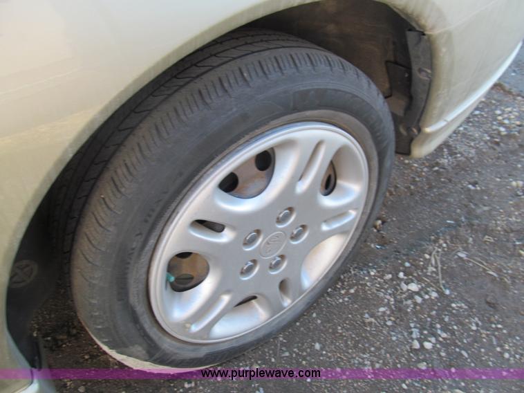 image for item G9655 2001 Dodge Stratus