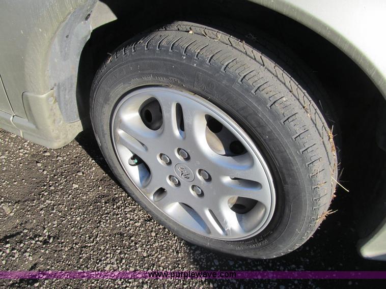 image for item G9655 2001 Dodge Stratus