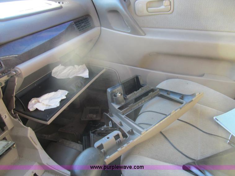 image for item G9656 1997 Nissan Altima