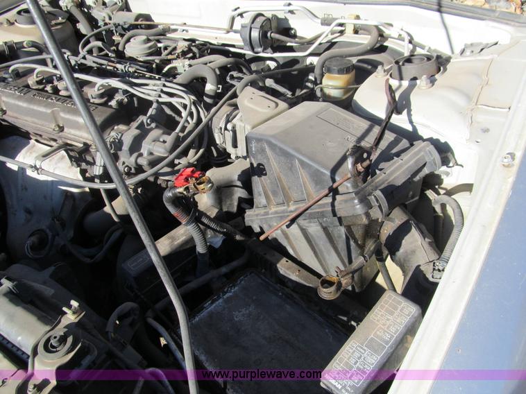 image for item G9656 1997 Nissan Altima