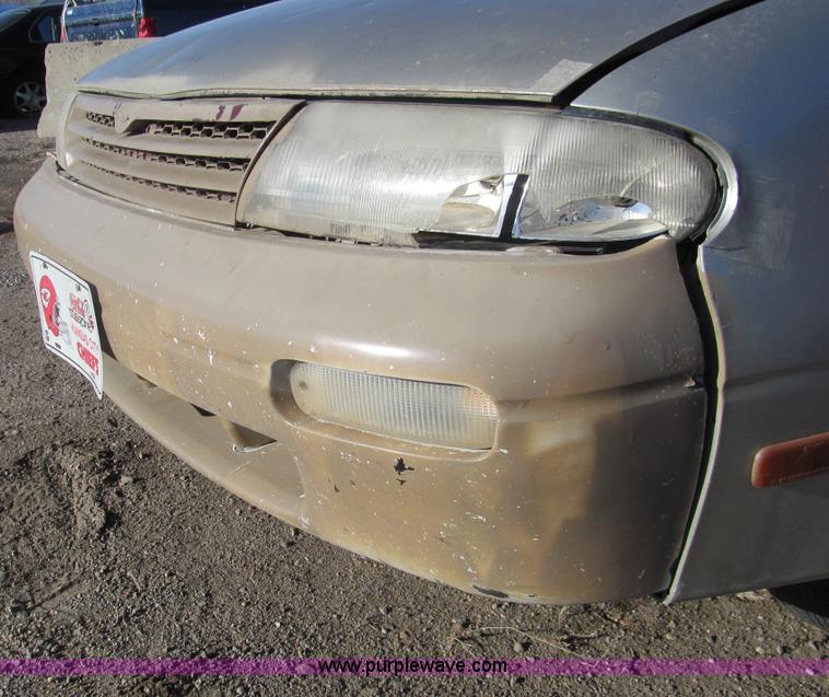 image for item G9656 1997 Nissan Altima