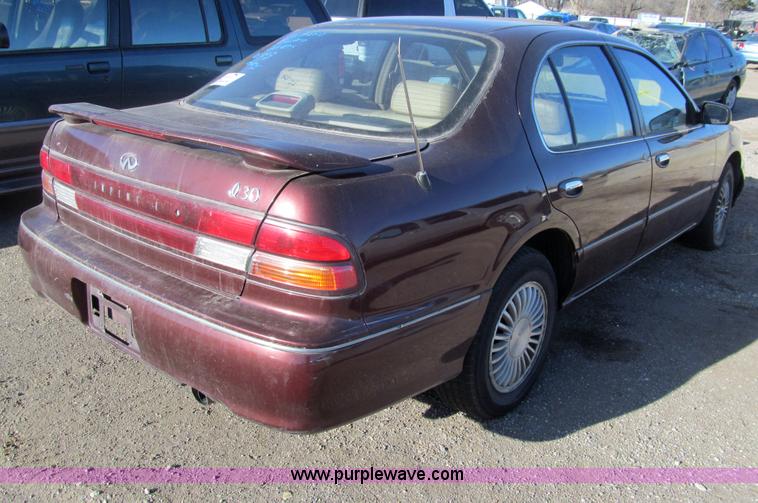image for item G9657 1997 Infiniti I30