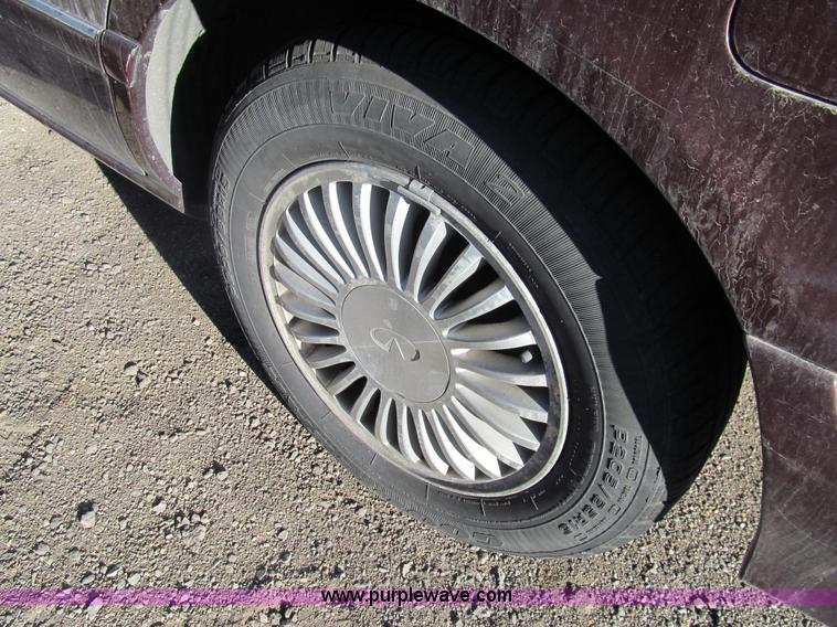 image for item G9657 1997 Infiniti I30