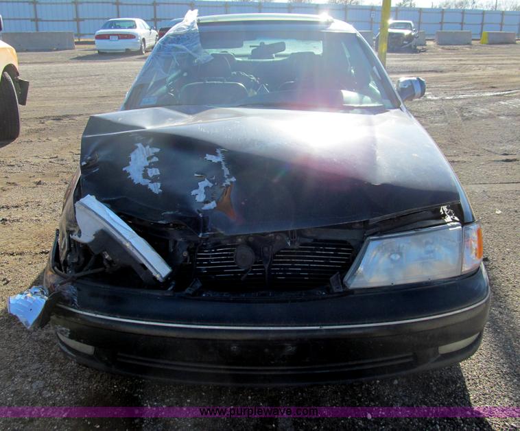 image for item G9658 1998 Toyota Avalon XLS