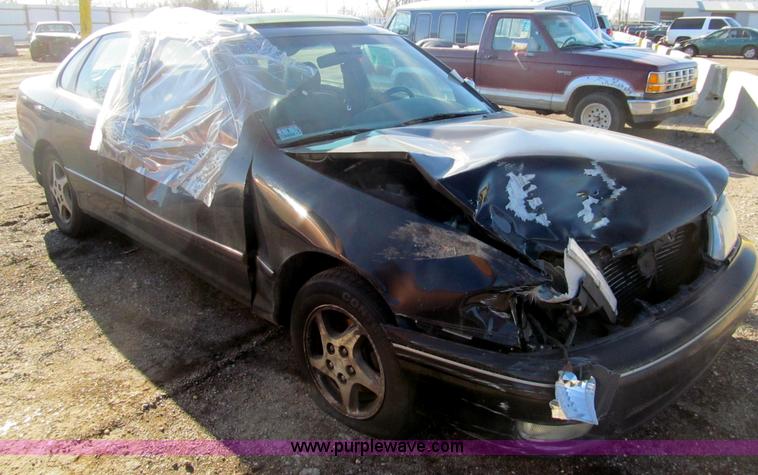 image for item G9658 1998 Toyota Avalon XLS