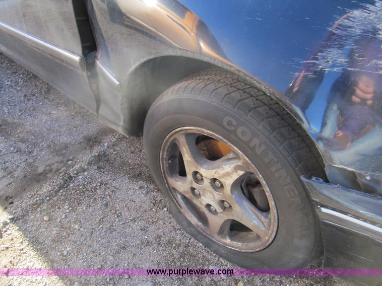 image for item G9658 1998 Toyota Avalon XLS