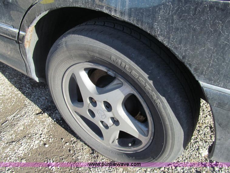 image for item G9658 1998 Toyota Avalon XLS