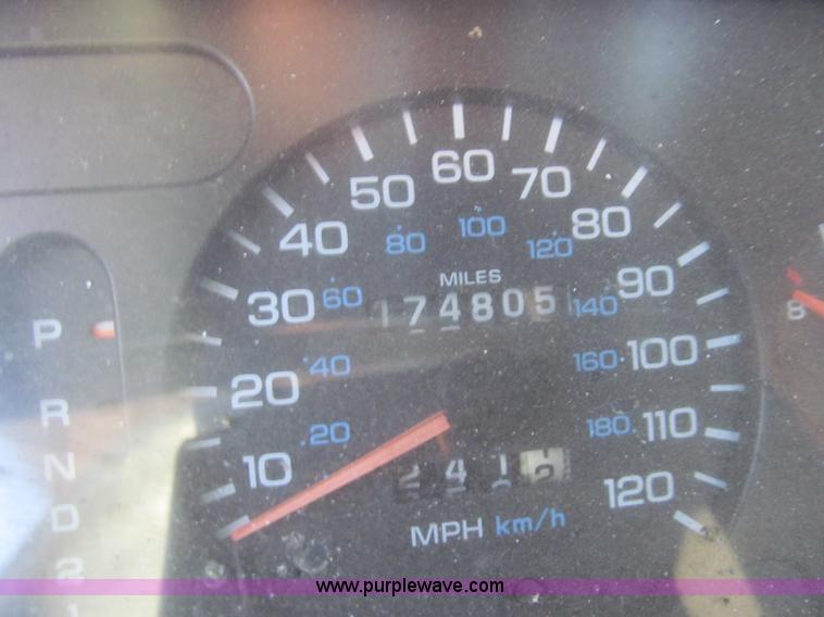 image for item G9659 1997 Dodge Ram 1500 pickup truck