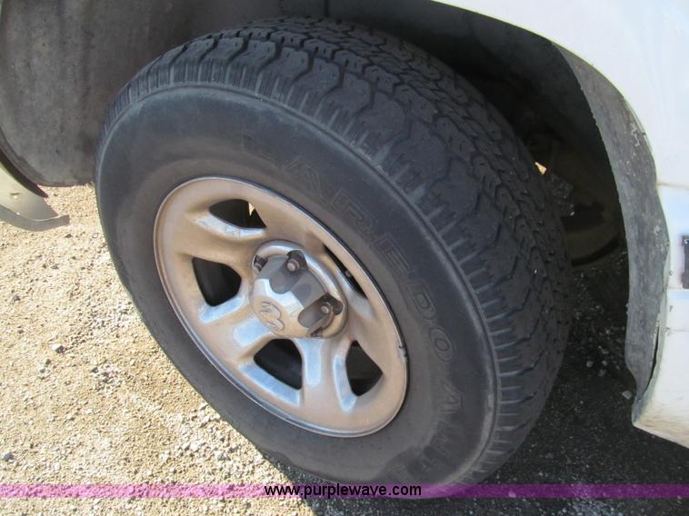 image for item G9659 1997 Dodge Ram 1500 pickup truck