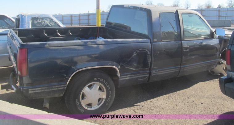 image for item G9660 1993 Chevrolet 1500 pickup truck