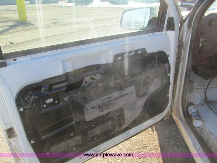 image for item G9661 1995 GMC Sierra 1500 pickup truck