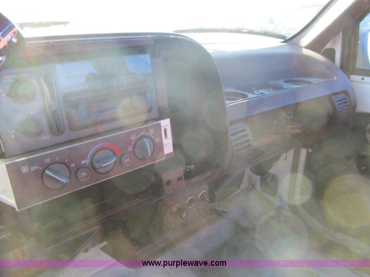 image for item G9661 1995 GMC Sierra 1500 pickup truck