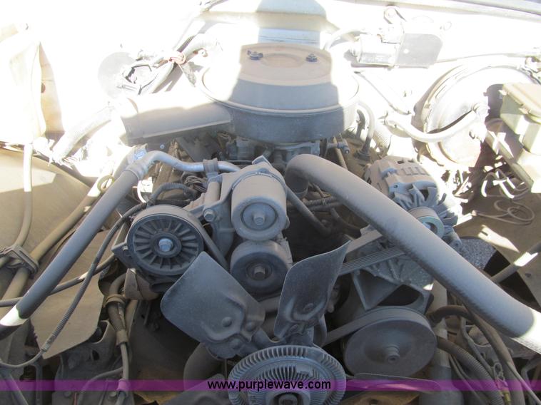 image for item G9661 1995 GMC Sierra 1500 pickup truck