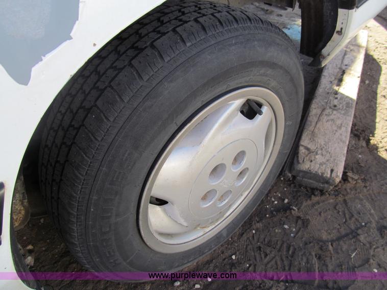 image for item G9665 1994 Chevrolet Corsica