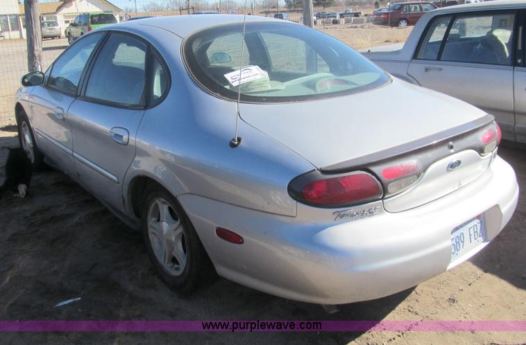 image for item G9666 1999 Ford Taurus SE
