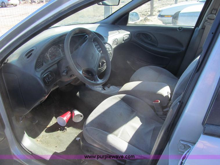 image for item G9666 1999 Ford Taurus SE