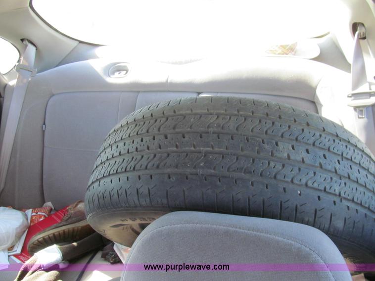 image for item G9666 1999 Ford Taurus SE