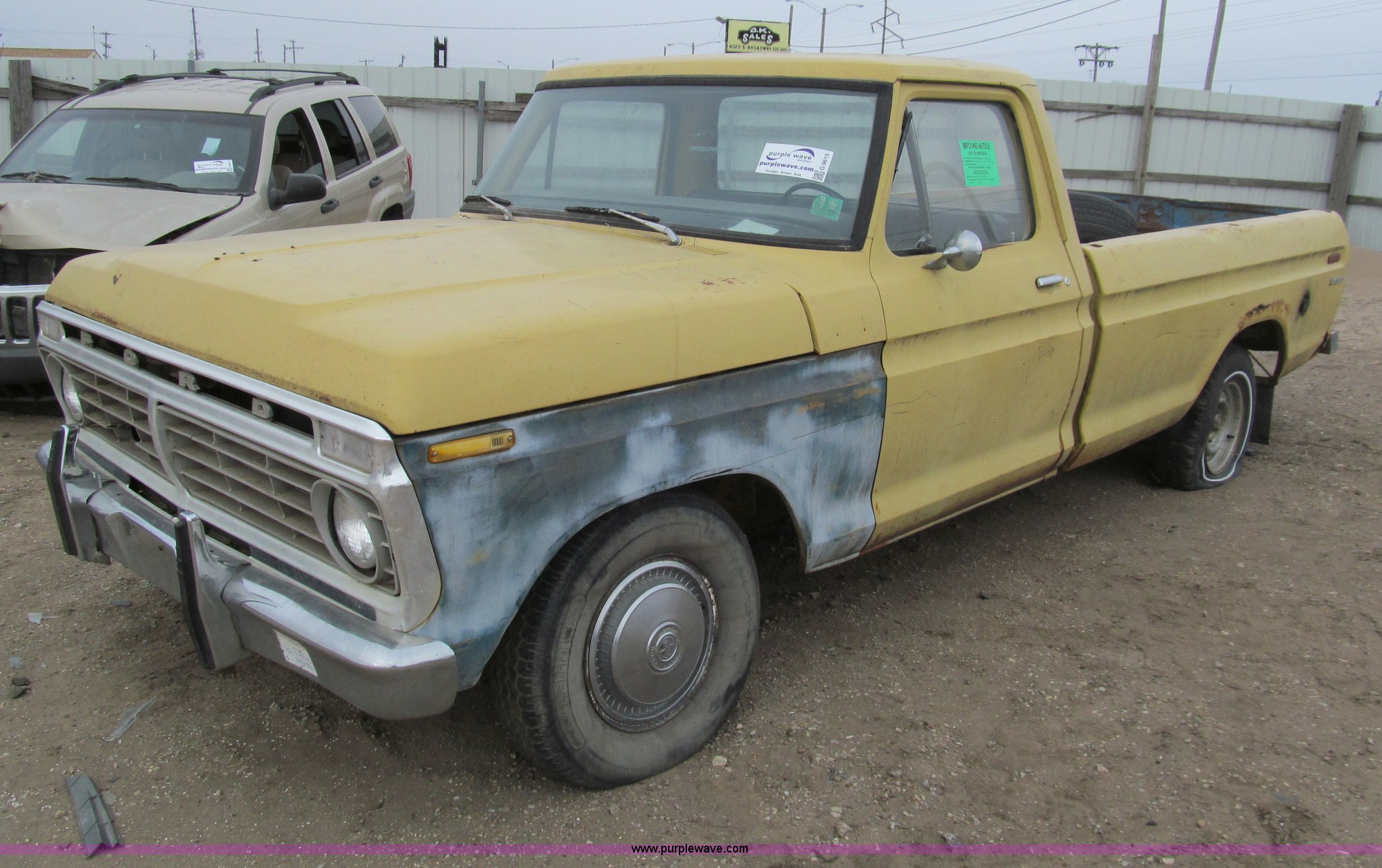 1973 Ford F150 pickup truck in Wichita, KS Item G9615 sold Purple Wave