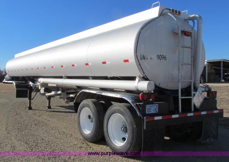 image for item AE9045 1981 VIM tanker trailer