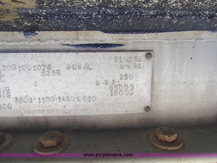 image for item AE9045 1981 VIM tanker trailer