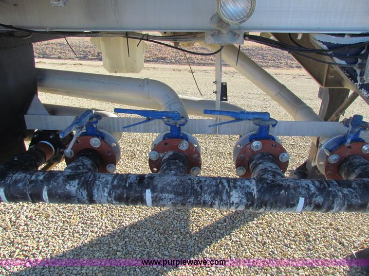 image for item AE9045 1981 VIM tanker trailer