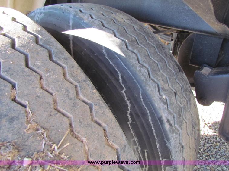 image for item AE9045 1981 VIM tanker trailer