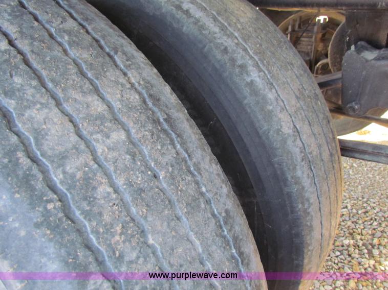 image for item AE9045 1981 VIM tanker trailer