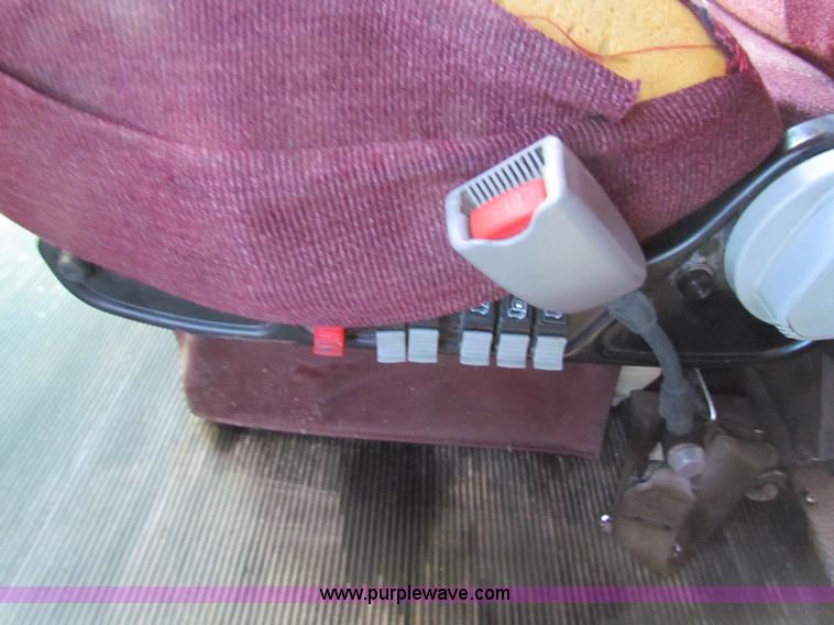 image for item AE9047 2007 Kenworth T600B semi truck