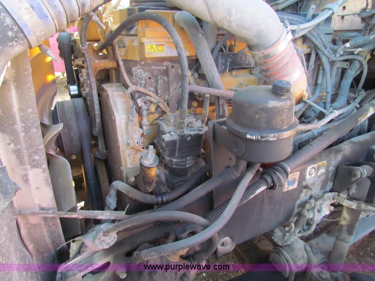 image for item AE9047 2007 Kenworth T600B semi truck