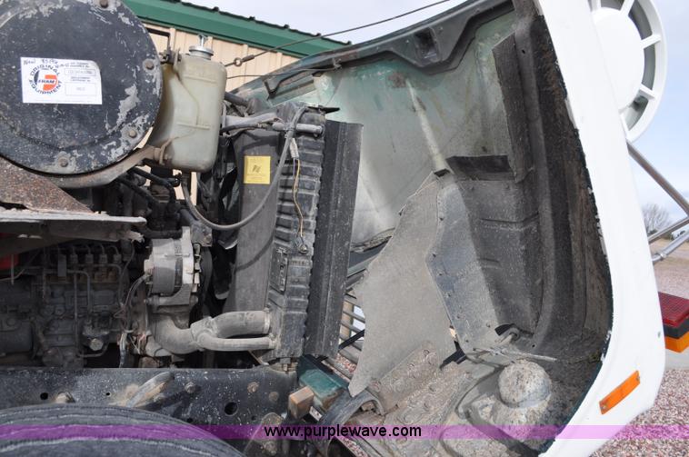 image for item G6371 1987 Ford LN8000 flatbed truck