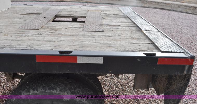 image for item G6371 1987 Ford LN8000 flatbed truck