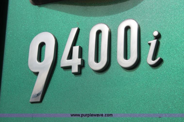 image for item H8319 2005 International 9400i semi truck