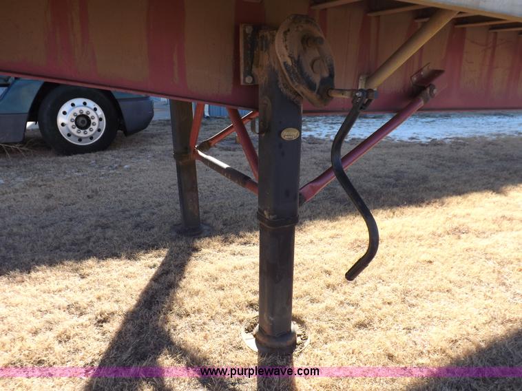 image for item I9209 1997 Wilson trailer