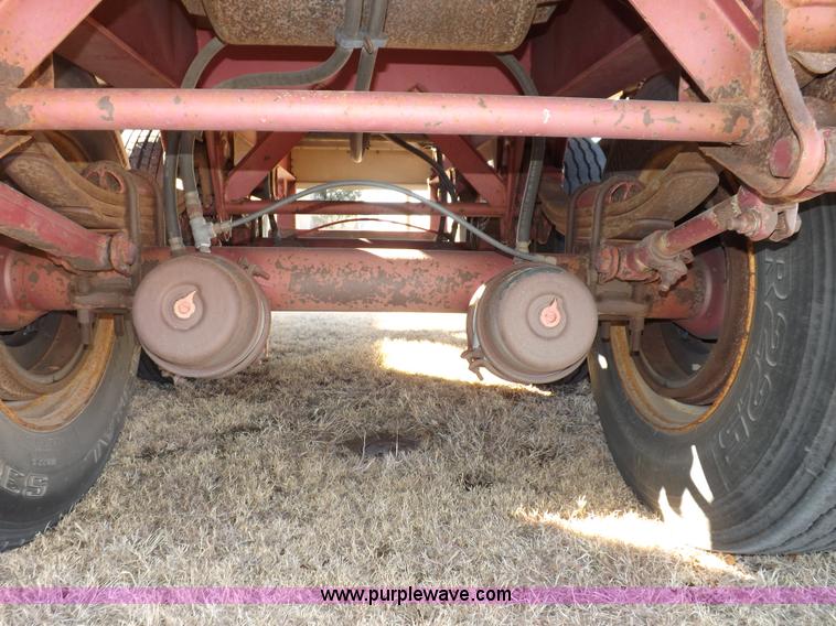 image for item I9209 1997 Wilson trailer