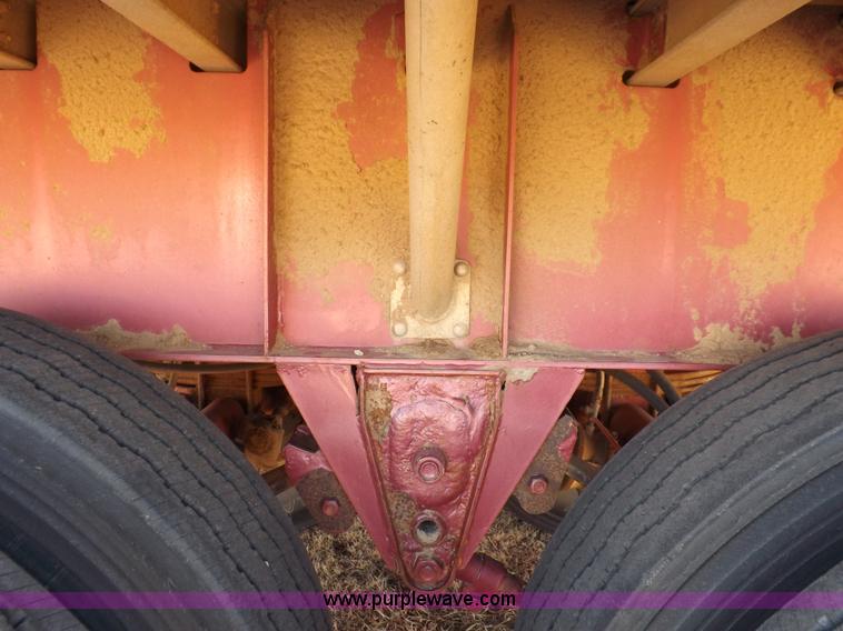 image for item I9209 1997 Wilson trailer