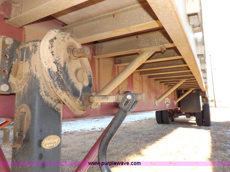 image for item I9209 1997 Wilson trailer