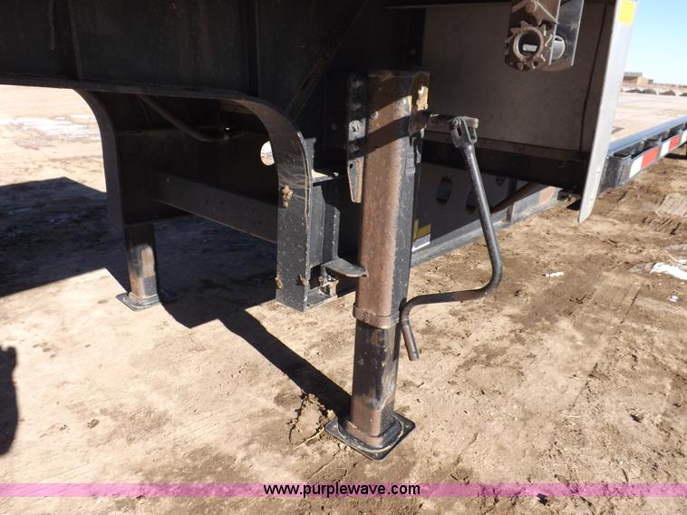 image for item I9222 2012 Transcraft step deck trailer