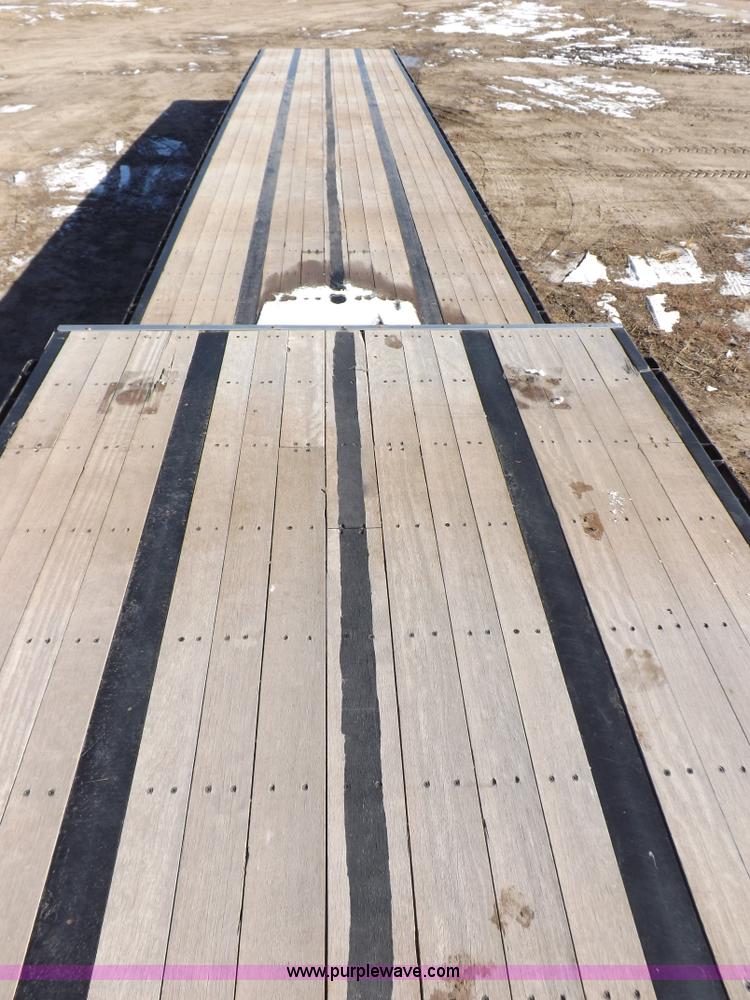 image for item I9222 2012 Transcraft step deck trailer