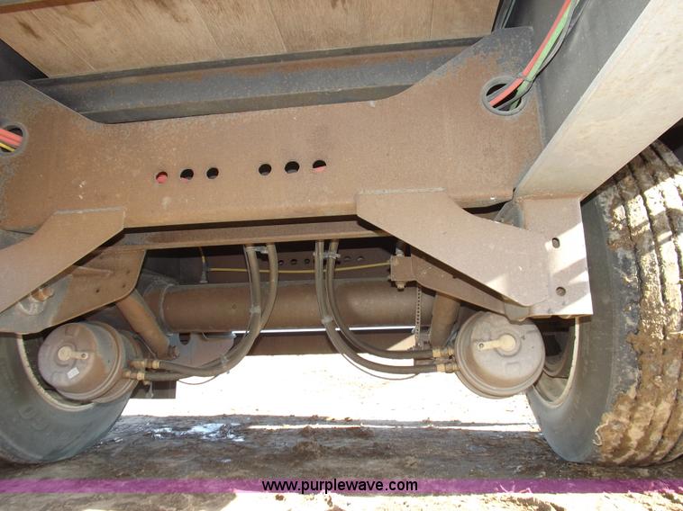 image for item I9222 2012 Transcraft step deck trailer