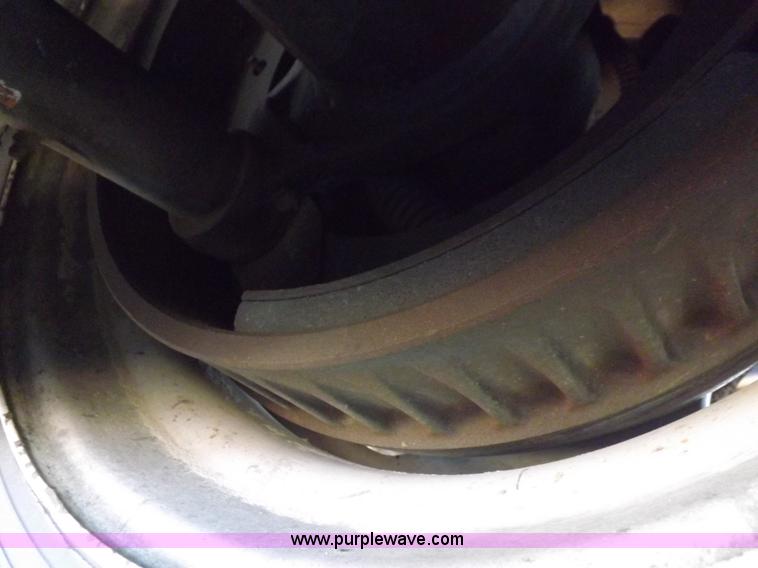 image for item I9222 2012 Transcraft step deck trailer