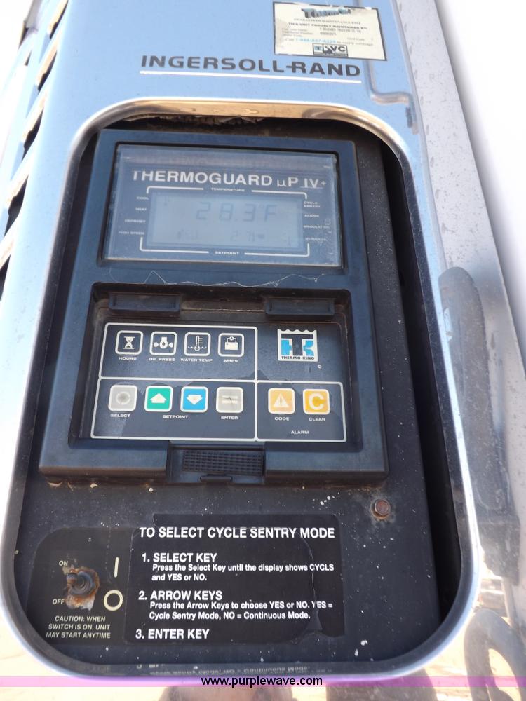 image for item I9226 2000 Great Dane refrigerated trailer