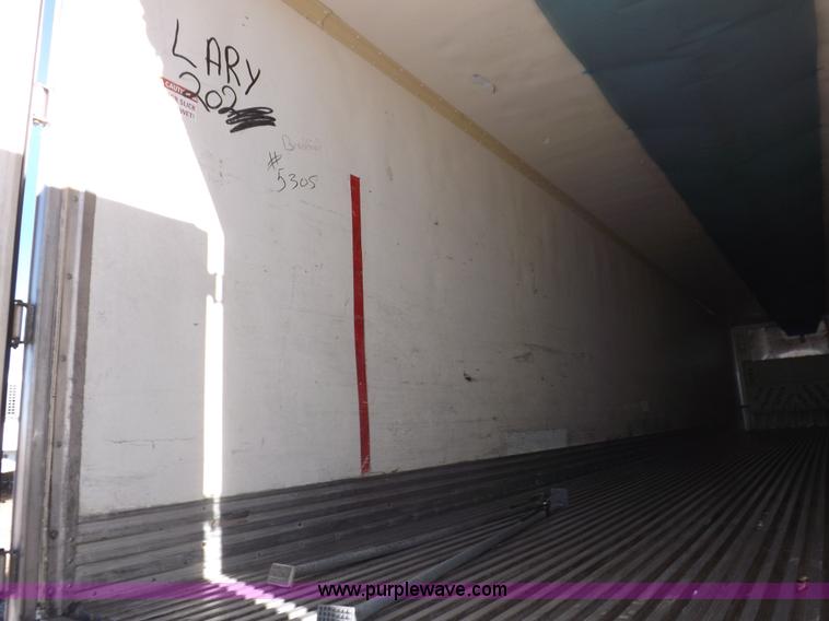 image for item I9226 2000 Great Dane refrigerated trailer