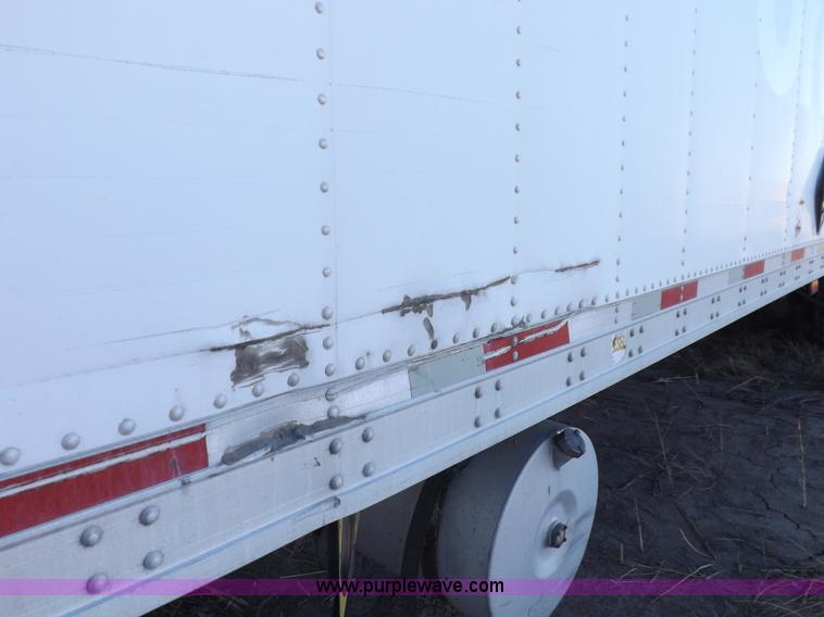 image for item I9226 2000 Great Dane refrigerated trailer
