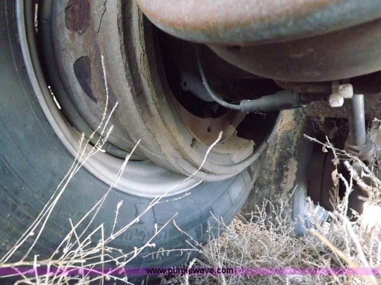 image for item I9226 2000 Great Dane refrigerated trailer