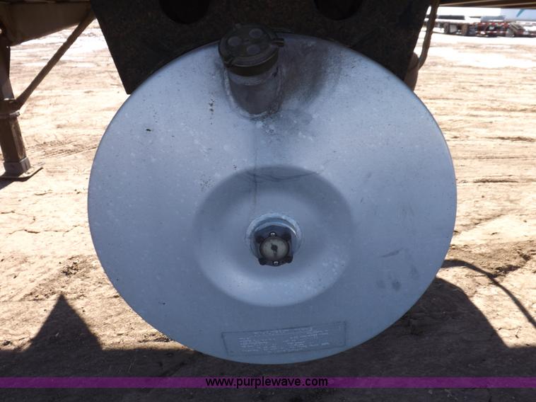 image for item I9227 2000 Great Dane refrigerated trailer